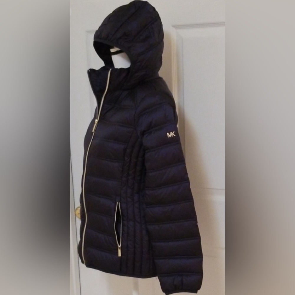 Medium Michael Kors Light Packable Removable
Hood… - image 2